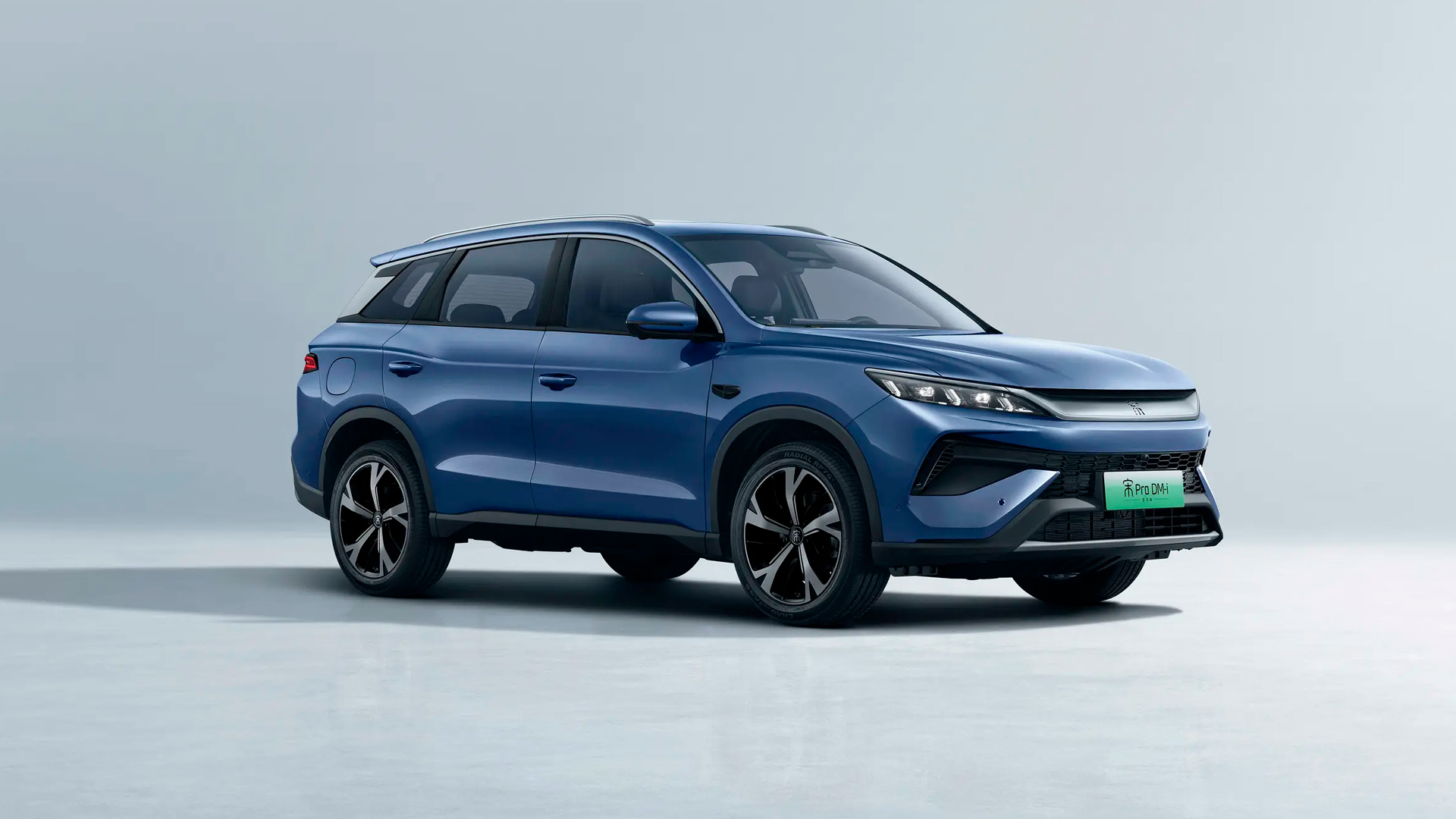 Гибридный автомобиль BYD Song Pro DM-i